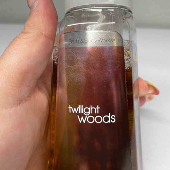 Bath & Body Works Twilight Woods Gentle Foaming Hand Soap 8.75 oz Expired - Picture 2 of 7